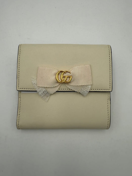 Gucci GUCCI GG Marmont Compact Wallet