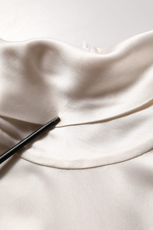 Dolce & Gabbana White Silk Long Sleeves Turtleneck Sweater