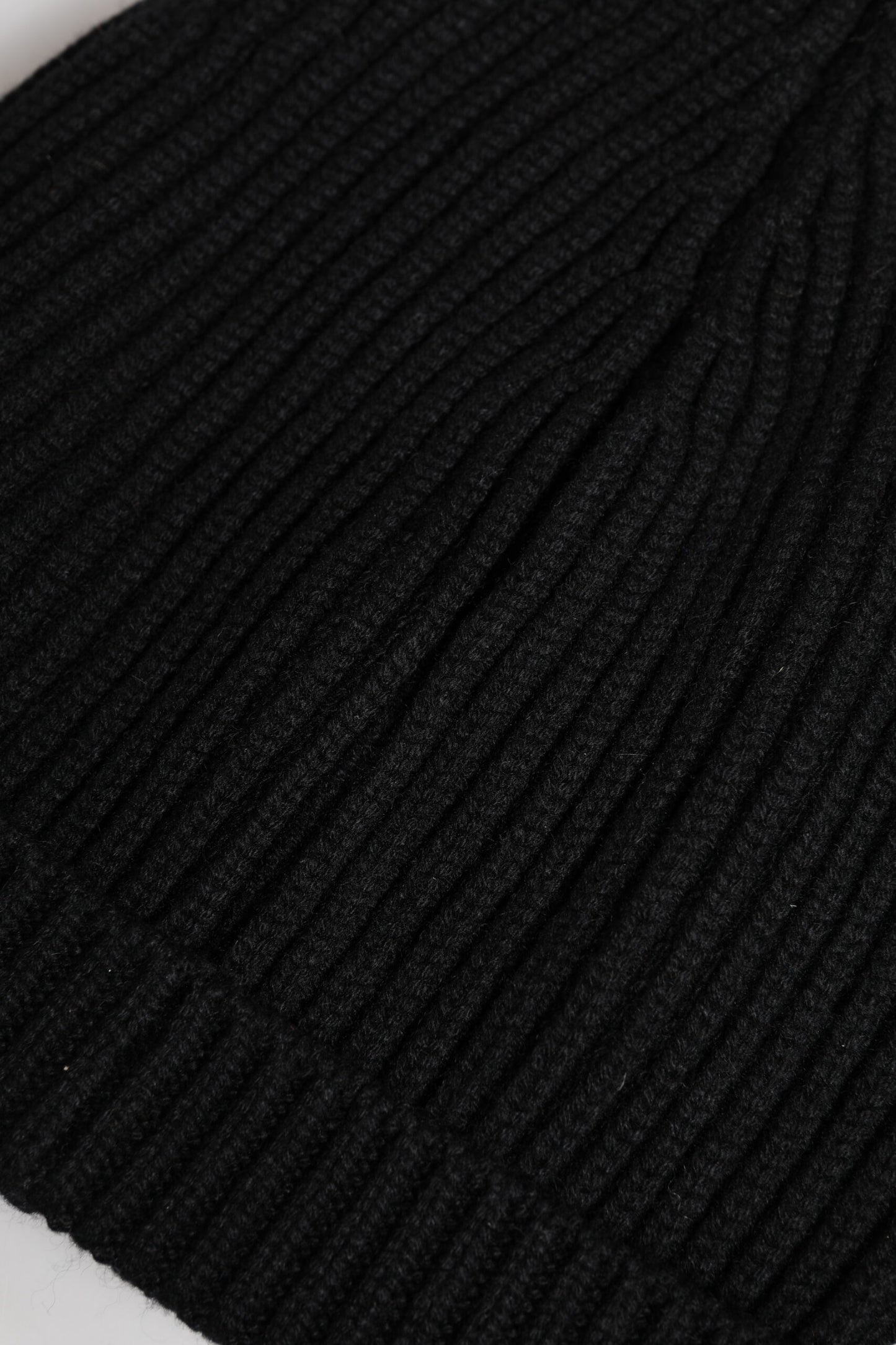 Dolce & Gabbana Black Cashmere Knitted Winter Beanie Hat